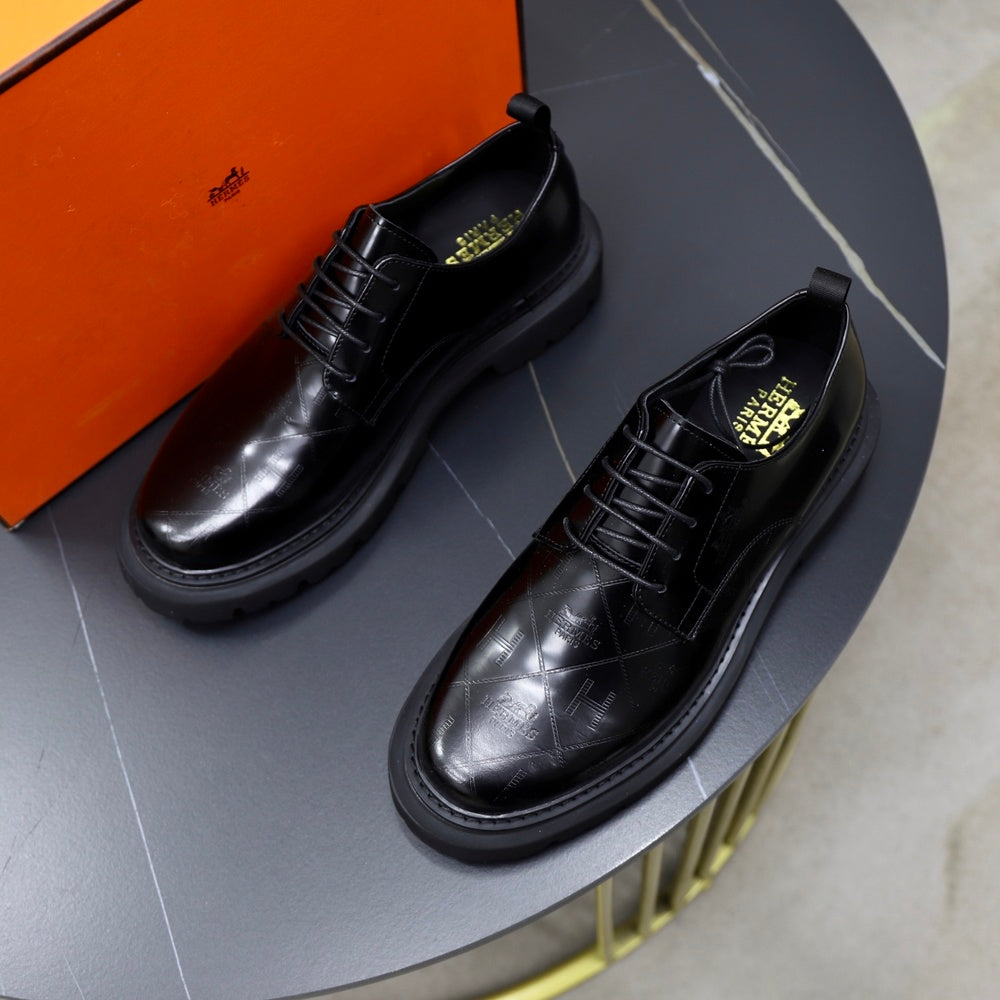 Hermès Men's Dress Shoes - Style 425843