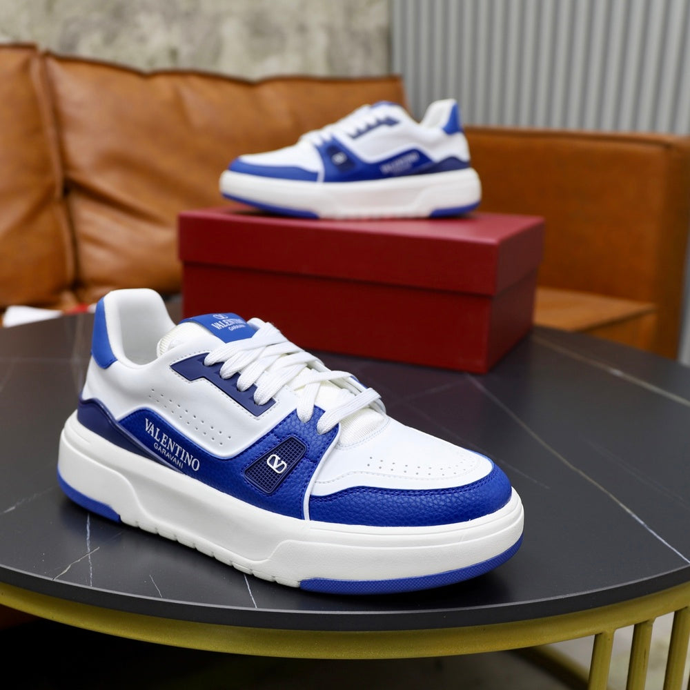 Valentino Unisex Sneakers - Style 426357