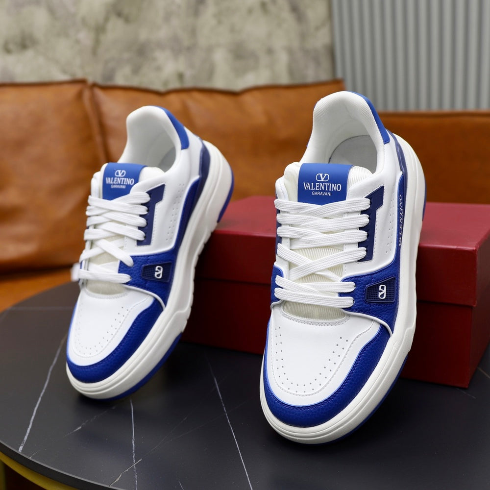 Valentino Unisex Sneakers - Style 426357