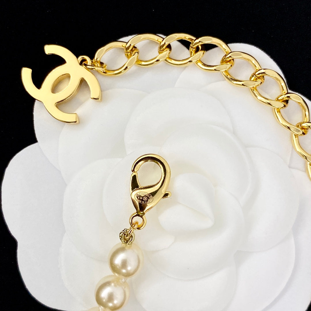 CHANEL Pearl Double-C Vintage Pendant Necklace
