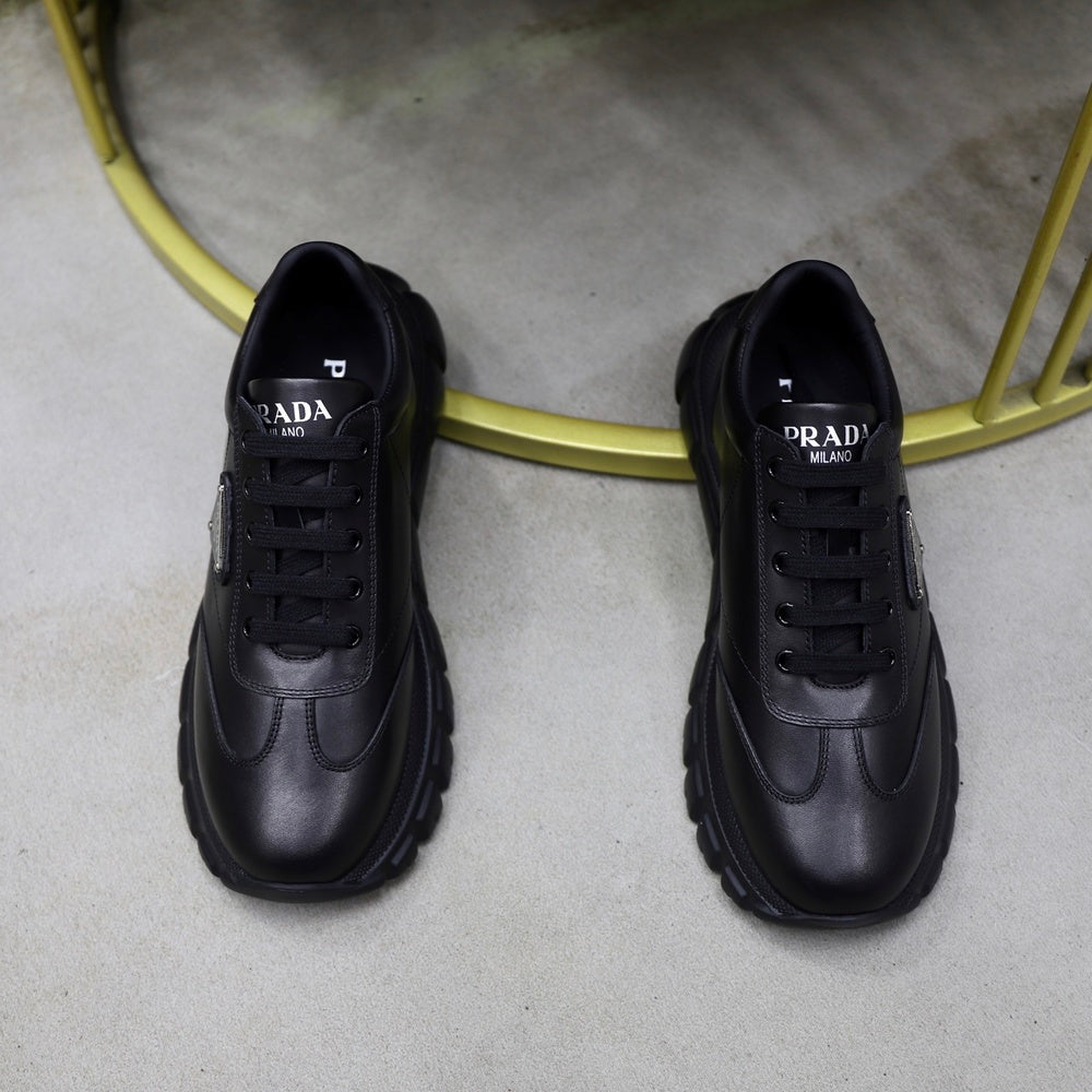 Prada Men's Shoes - Style 425430
