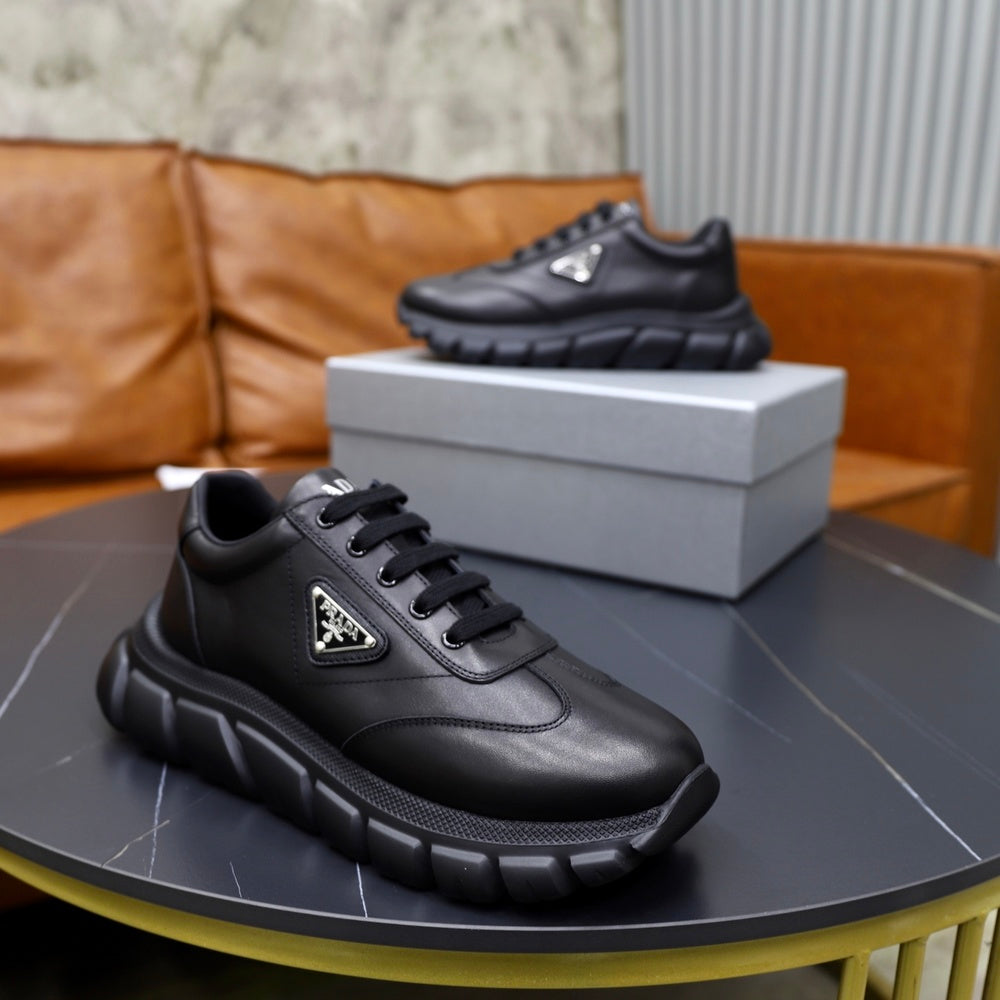 Prada Men's Shoes - Style 425430