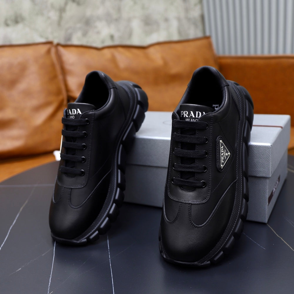 Prada Men's Shoes - Style 425430