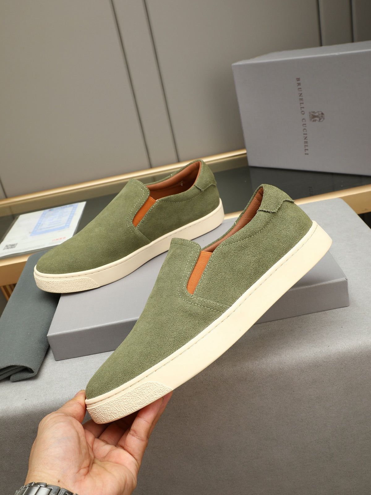 Brunello Cucinelli Men's Sneakers - Style PP200