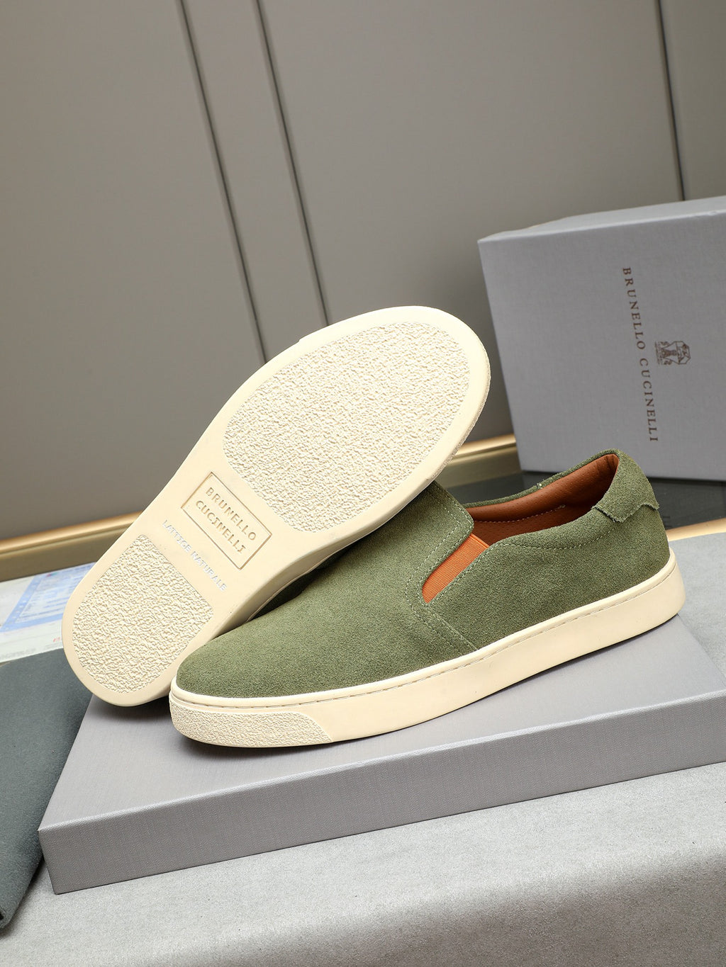 Brunello Cucinelli Men's Sneakers - Style PP200