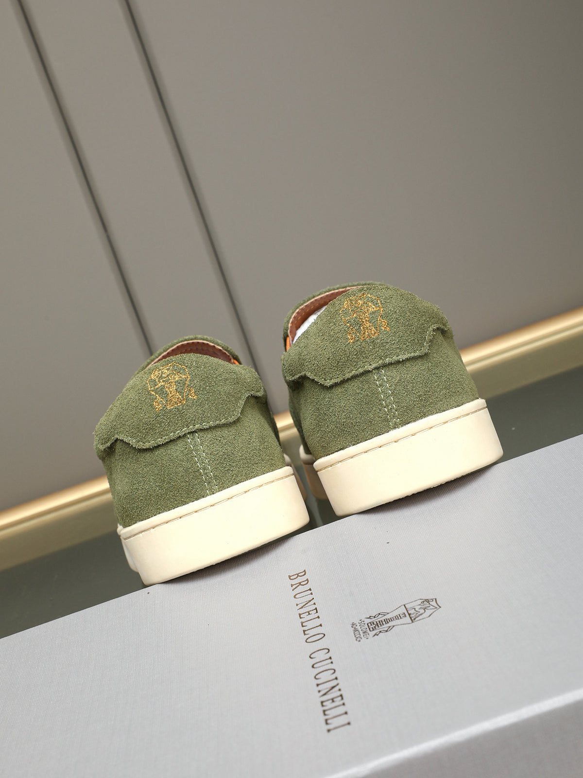 Brunello Cucinelli Men's Sneakers - Style PP200