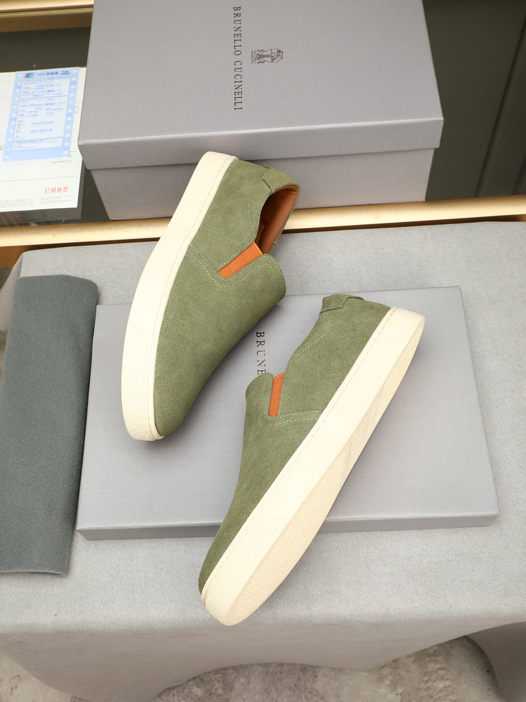 Brunello Cucinelli Men's Sneakers - Style PP200