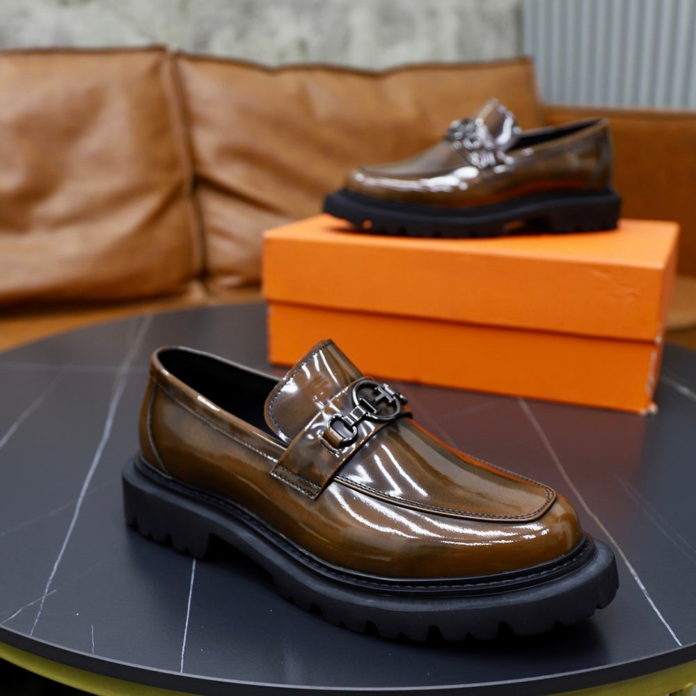 Hermès Men's Slides - Style 425847