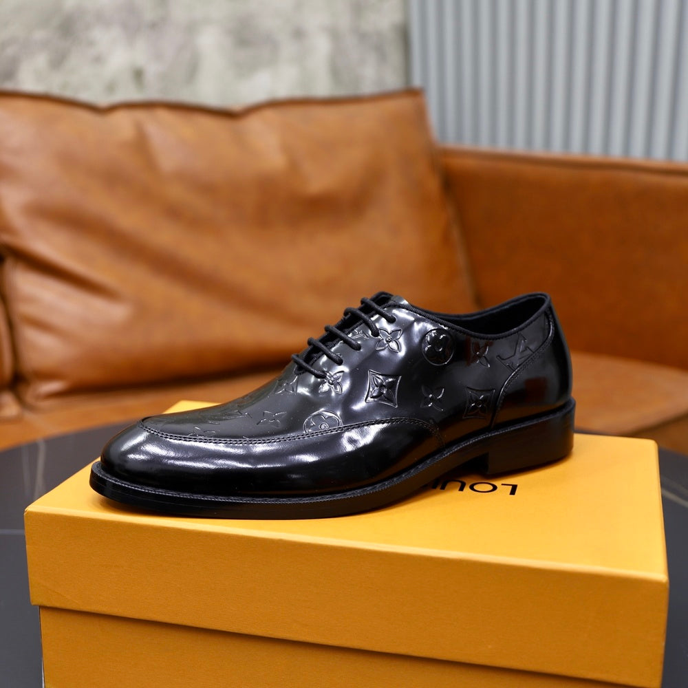 Louis Vuitton Men's Loafers - Style 428925