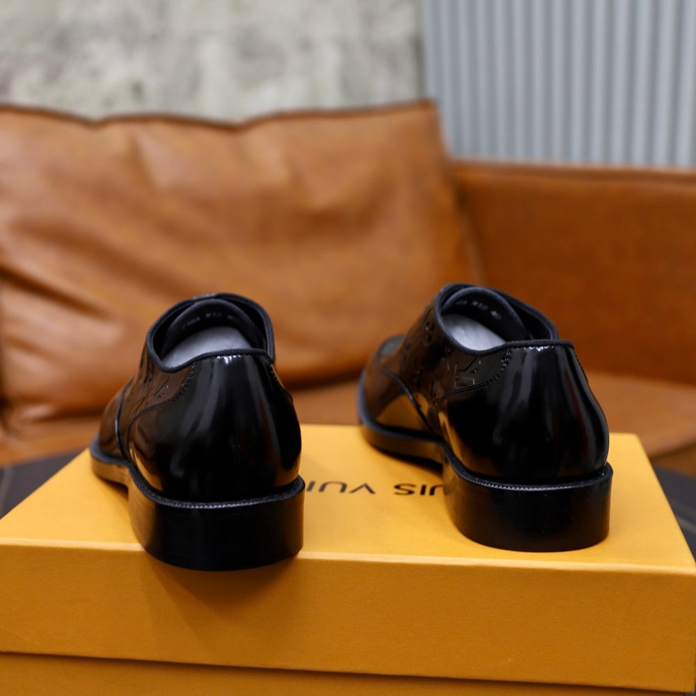 Louis Vuitton Men's Loafers - Style 428925