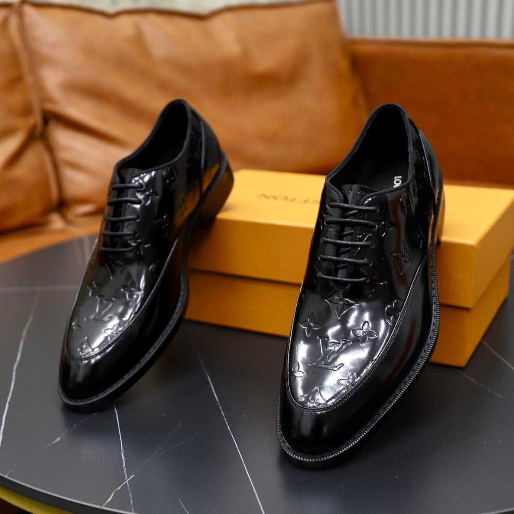 Louis Vuitton Men's Loafers - Style 428925