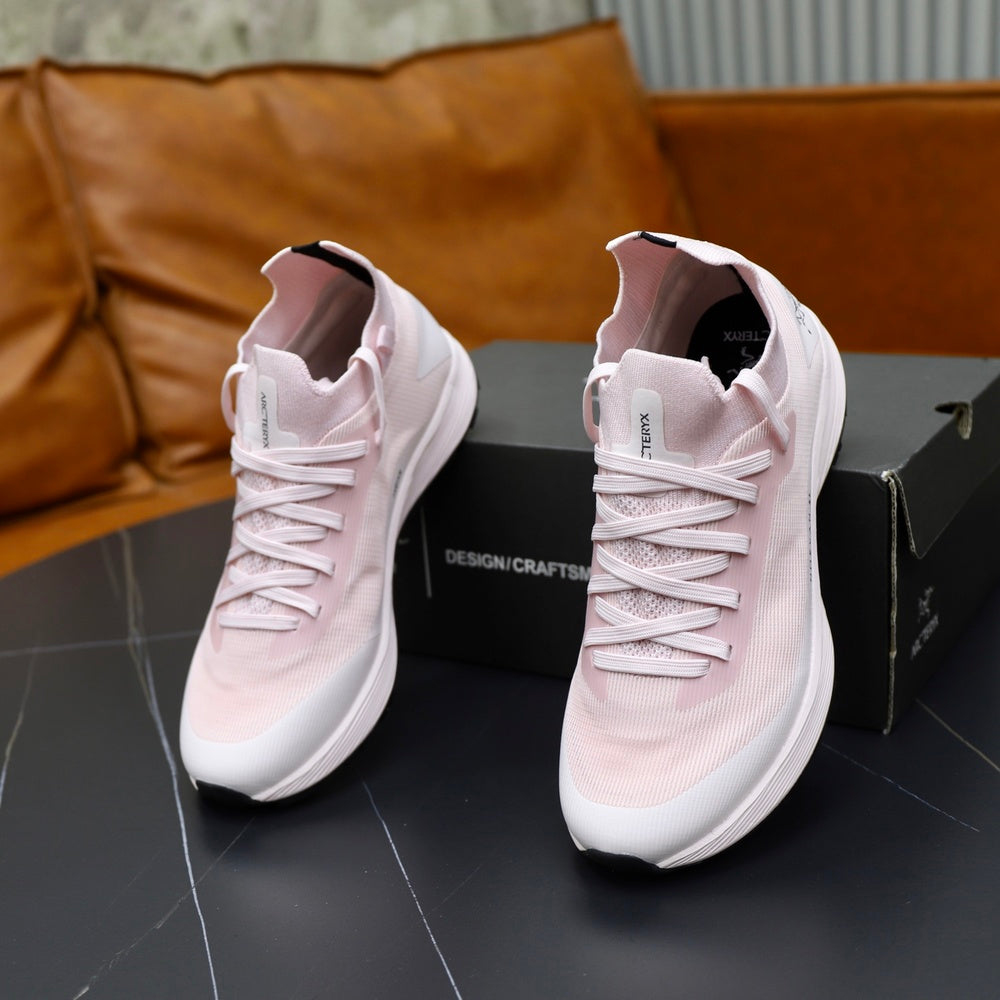 Designer Men's Sneakers - Style 426217