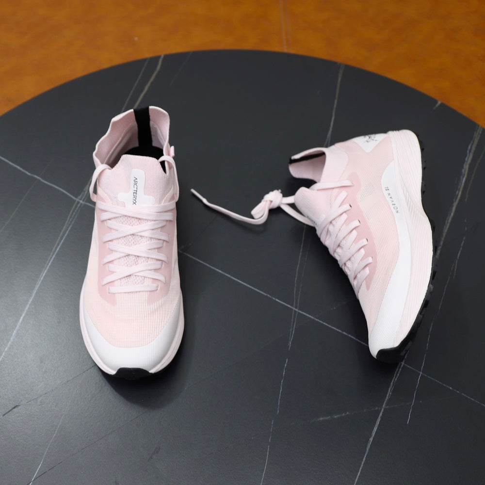 Designer Men's Sneakers - Style 426217