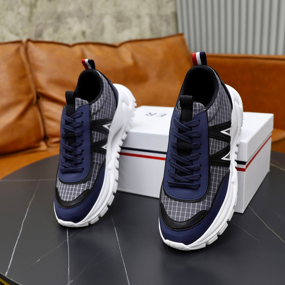 Moncler Men's Shoes - Style 429043