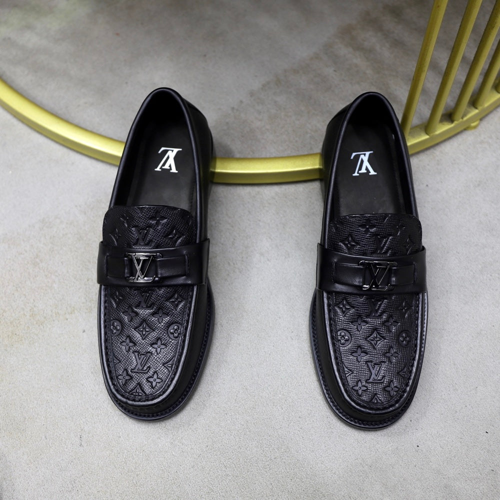 Louis Vuitton Men's Loafers - Style 429093