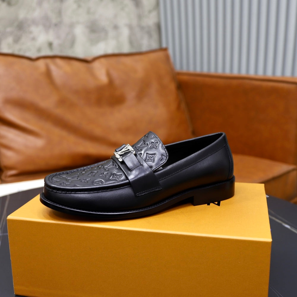Louis Vuitton Men's Loafers - Style 427242