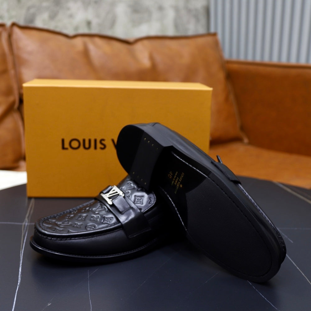 Louis Vuitton Men's Loafers - Style 427242