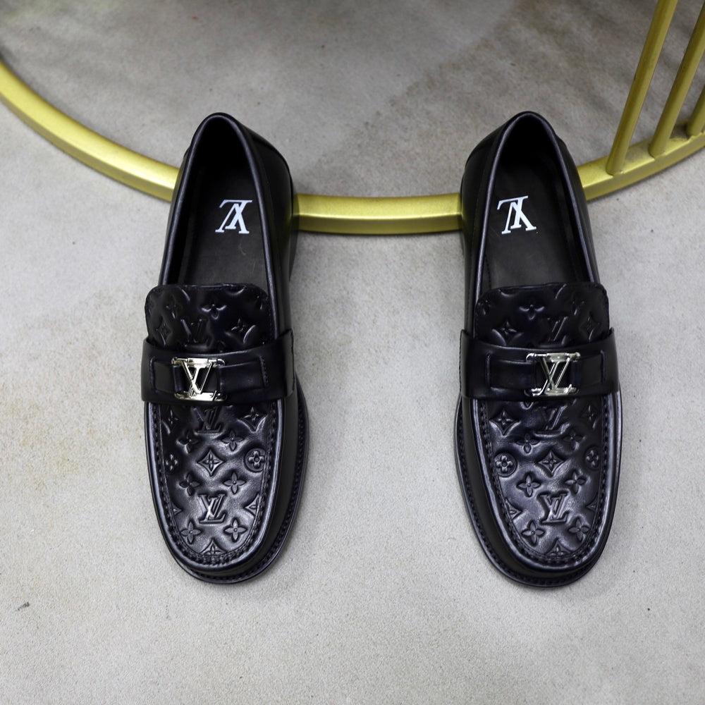 Louis Vuitton Men's Loafers - Style 427242
