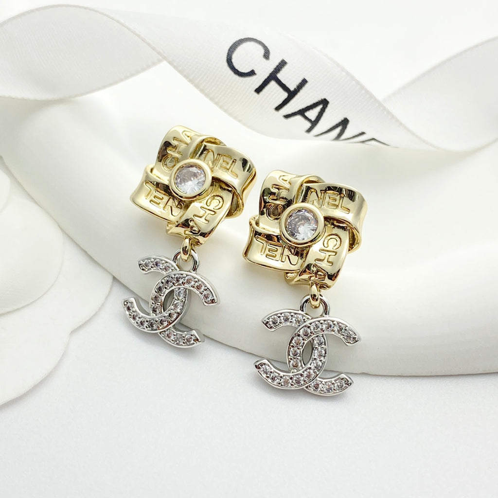 CHANEL Crystal Double-C Pendant Necklace