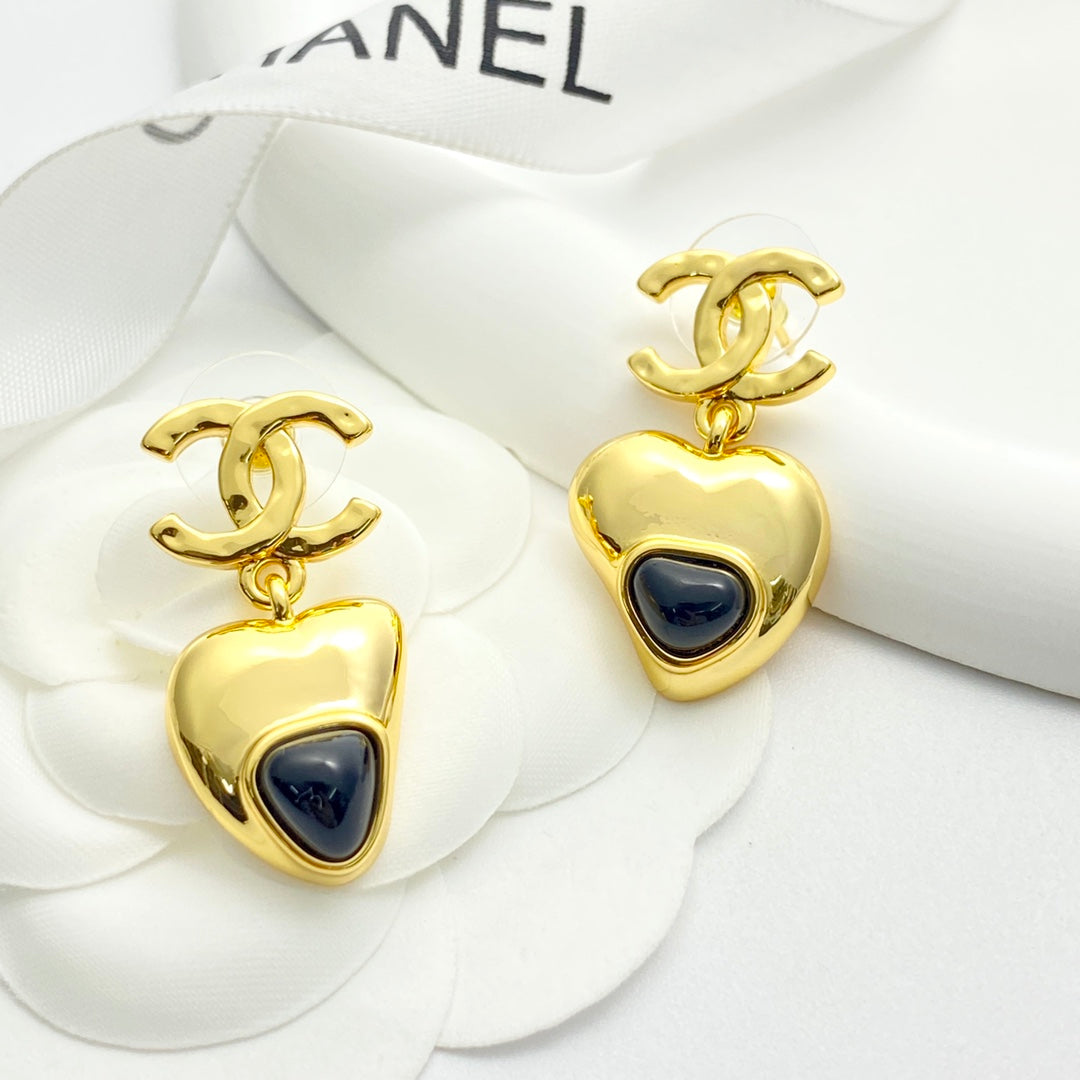 CHANEL Vintage Pendant Necklace
