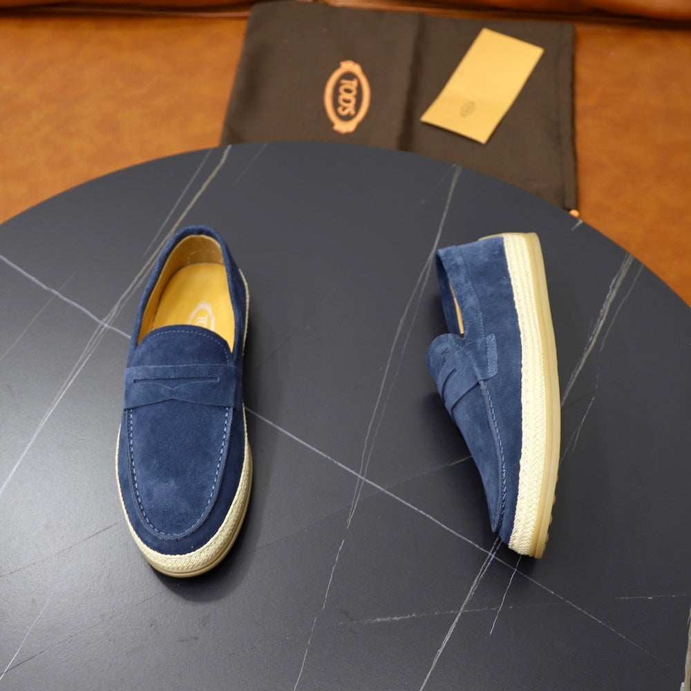 Designer Men's Sneakers - Style 425450
