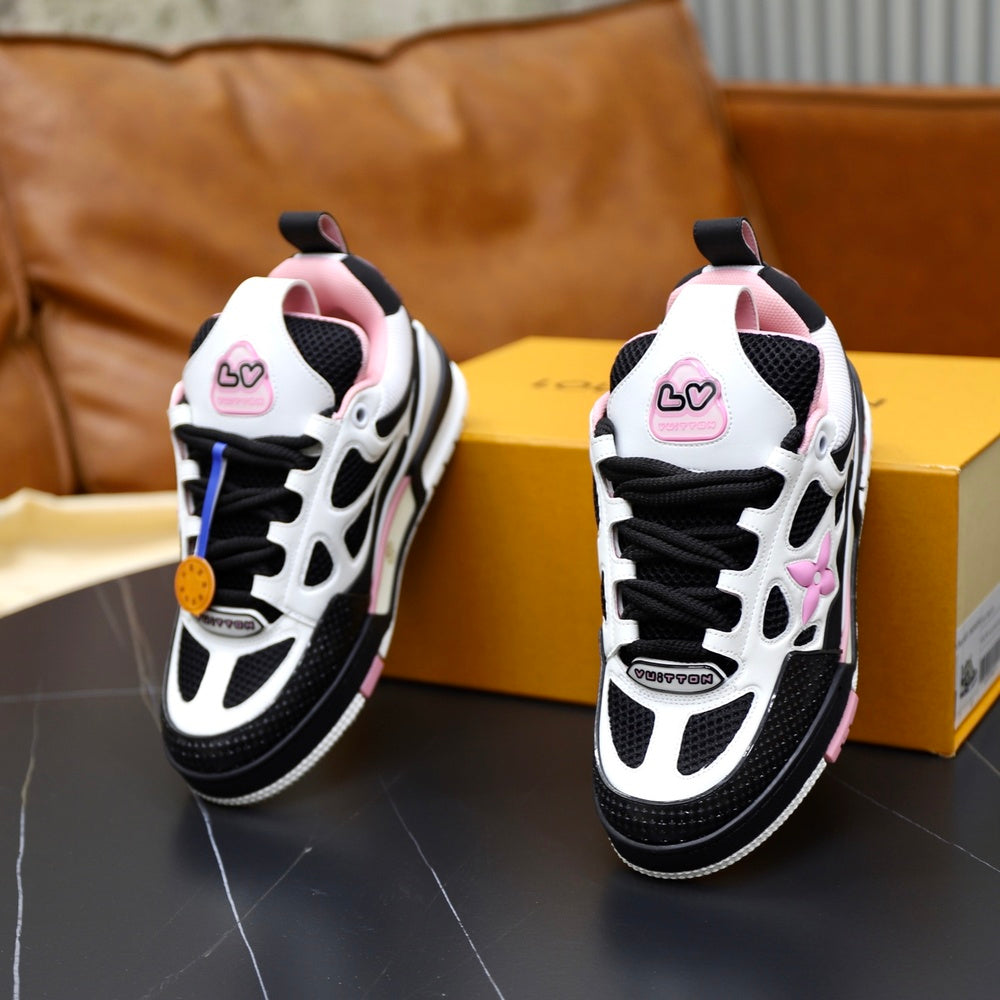 Louis Vuitton Unisex Sneakers - Style 426277
