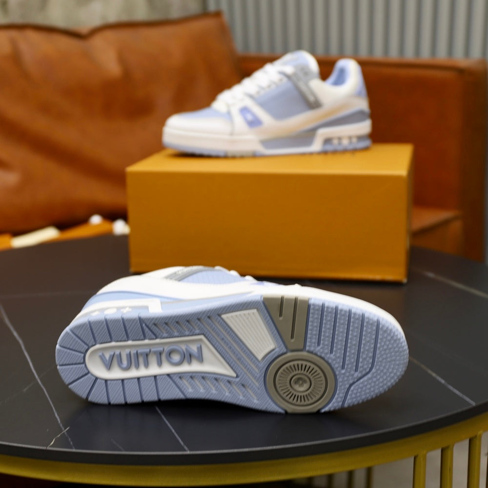 Louis Vuitton Unisex Shoes - Style 426943