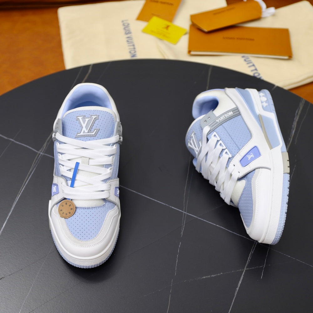 Louis Vuitton Unisex Shoes - Style 426943
