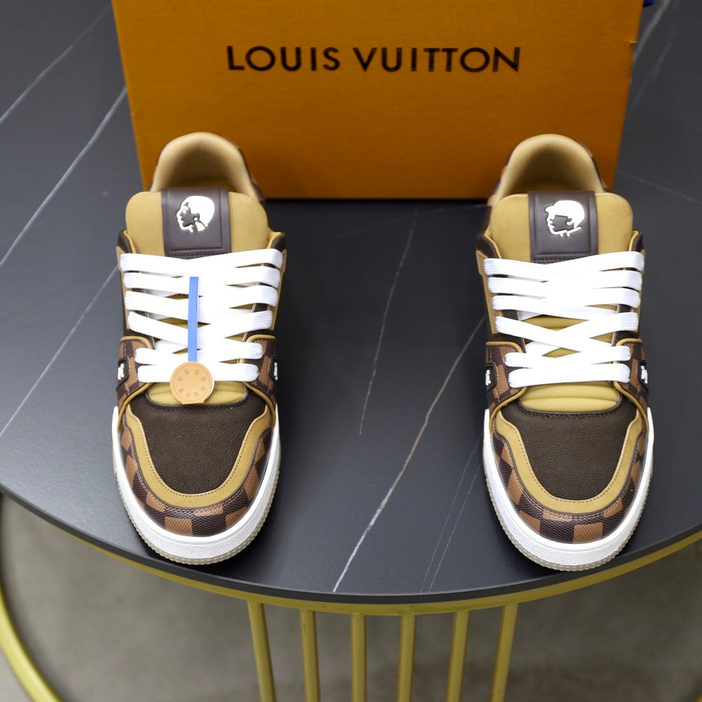 Louis Vuitton Unisex Shoes - Style 426972