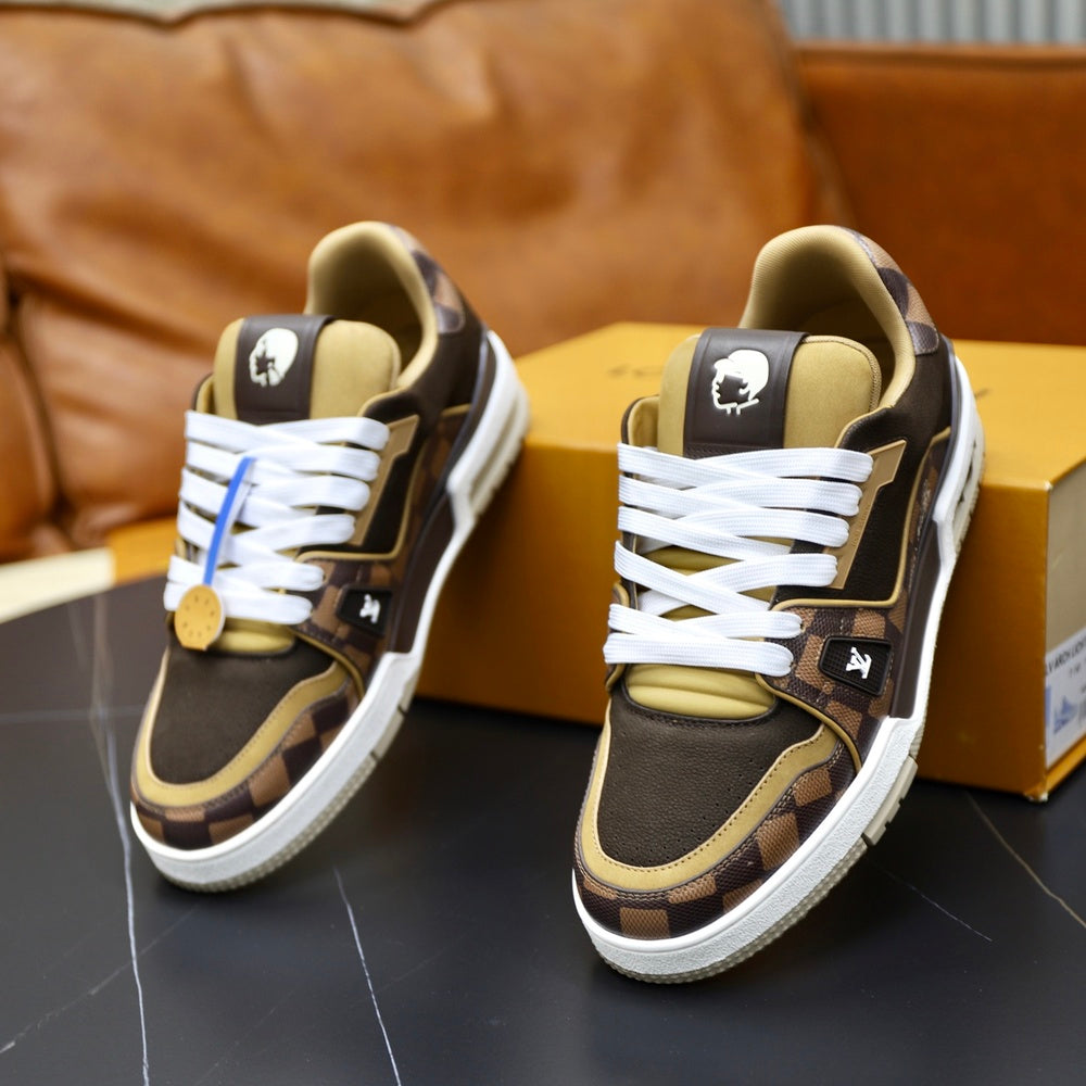 Louis Vuitton Unisex Shoes - Style 426972