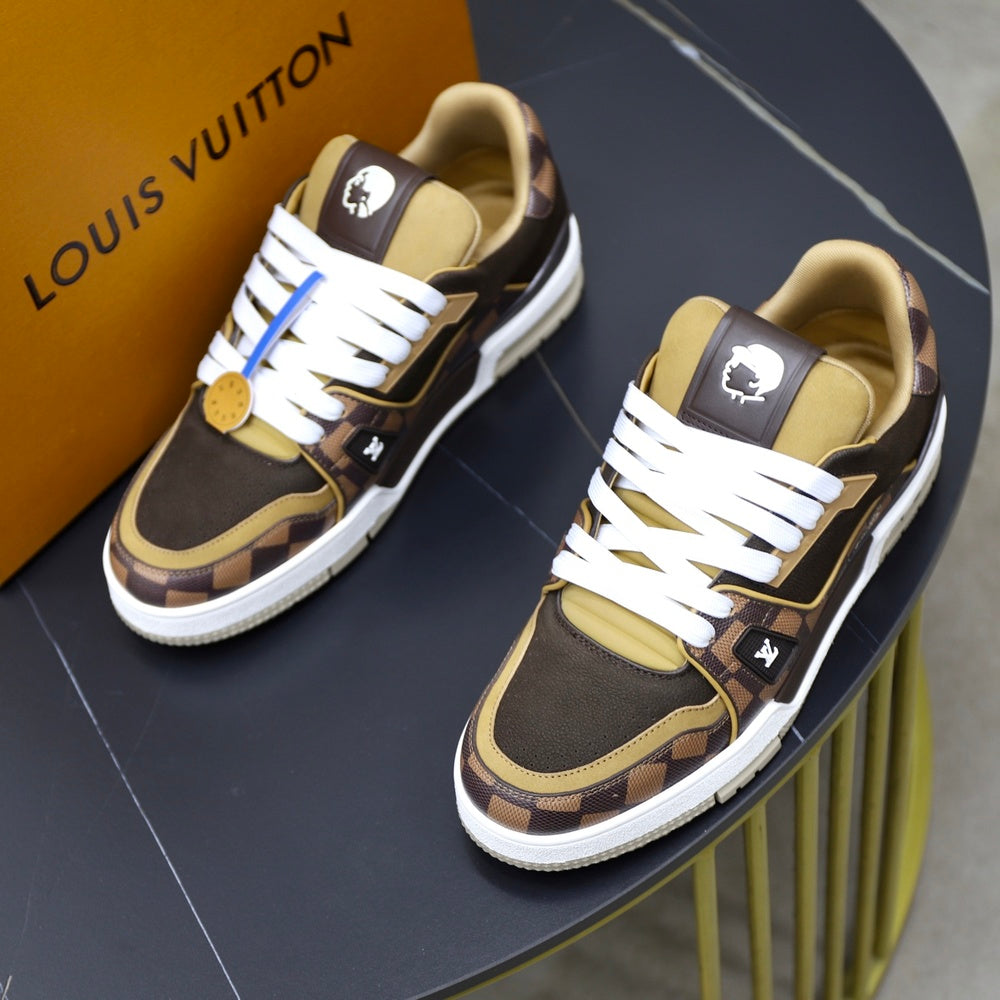 Louis Vuitton Unisex Shoes - Style 426972
