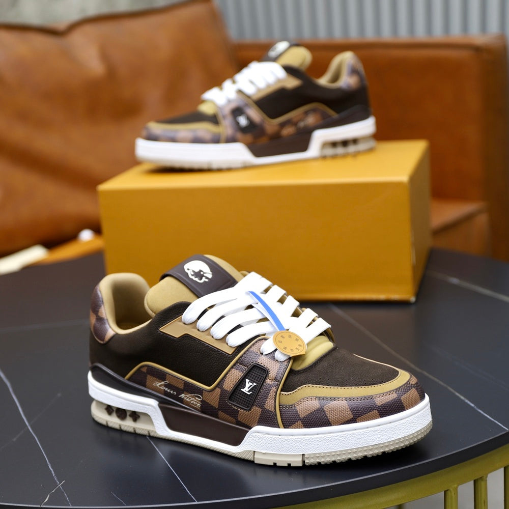Louis Vuitton Unisex Shoes - Style 426972