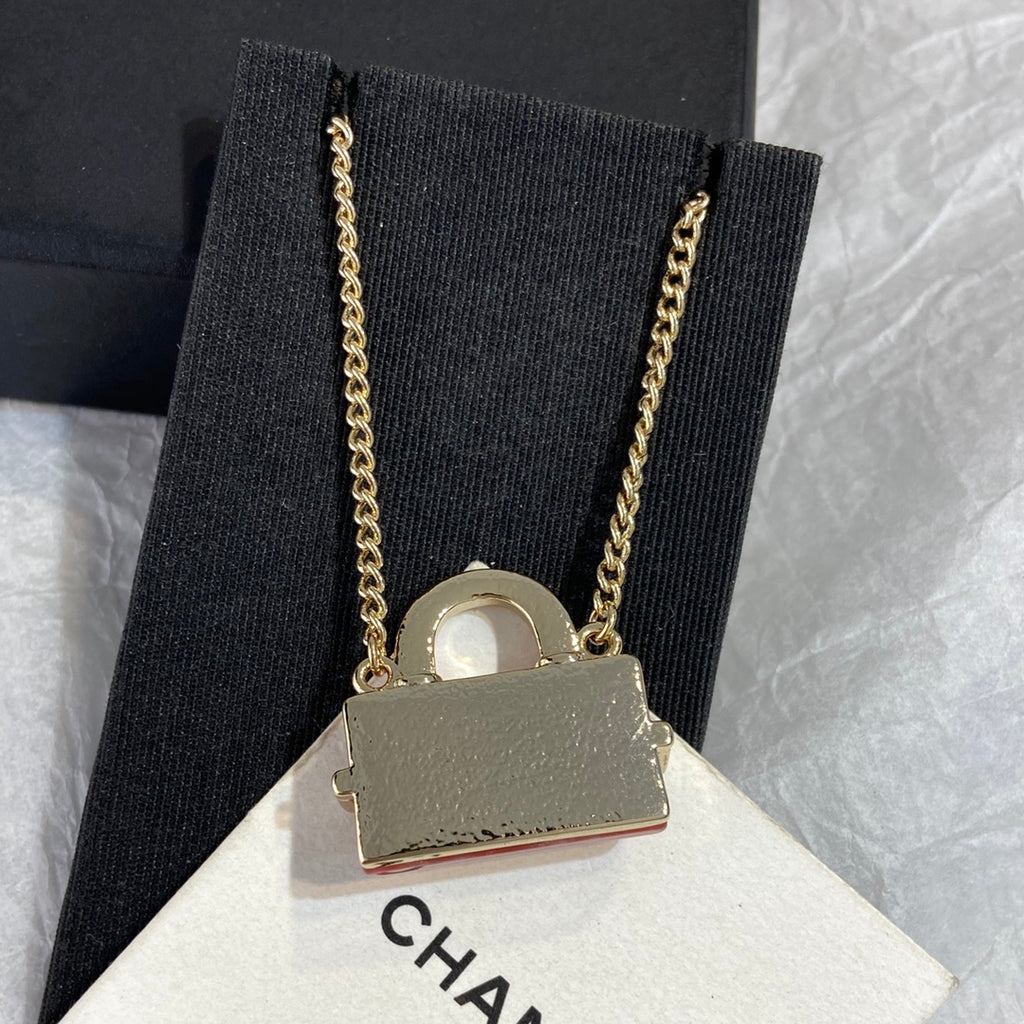 CHANEL Enamel Necklace
