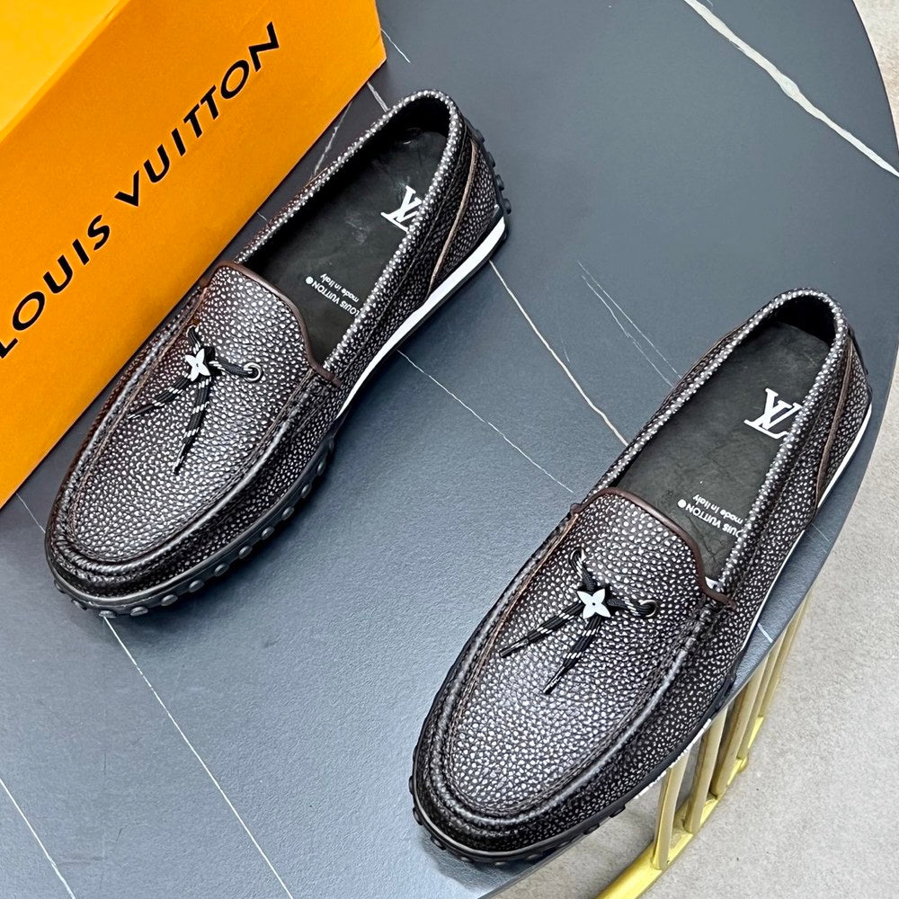 Louis Vuitton Men's Dress Shoes - Style 426553