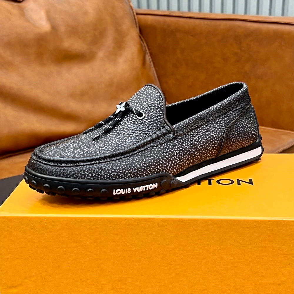 Louis Vuitton Men's Dress Shoes - Style 426553