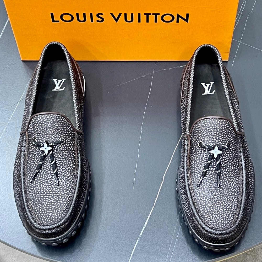 Louis Vuitton Men's Dress Shoes - Style 426553