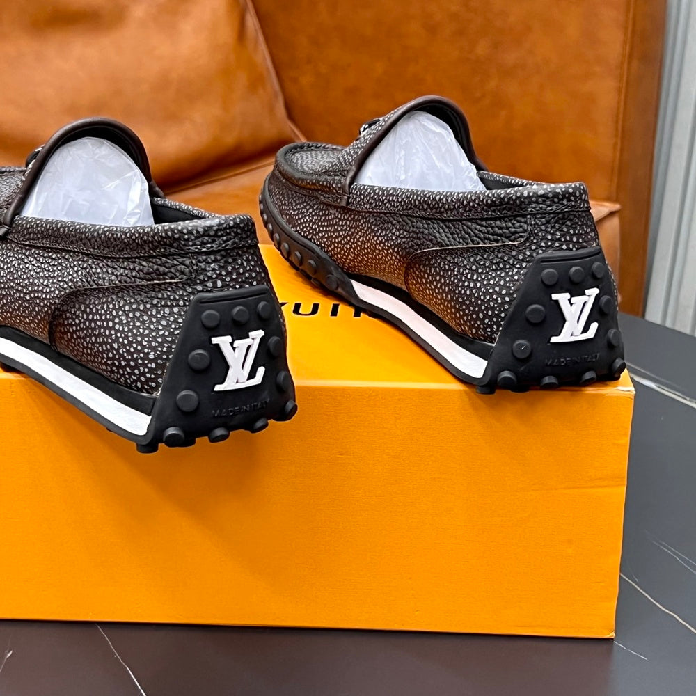 Louis Vuitton Men's Dress Shoes - Style 426553