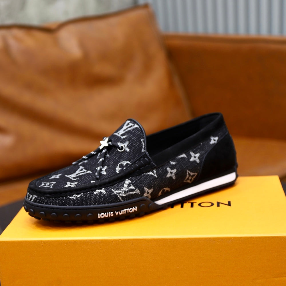Louis Vuitton Men's Dress Shoes - Style 426558