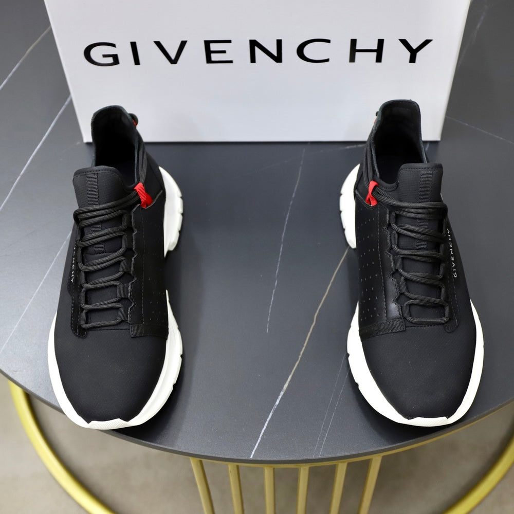 Givenchy Men's Sneakers - Style 427313