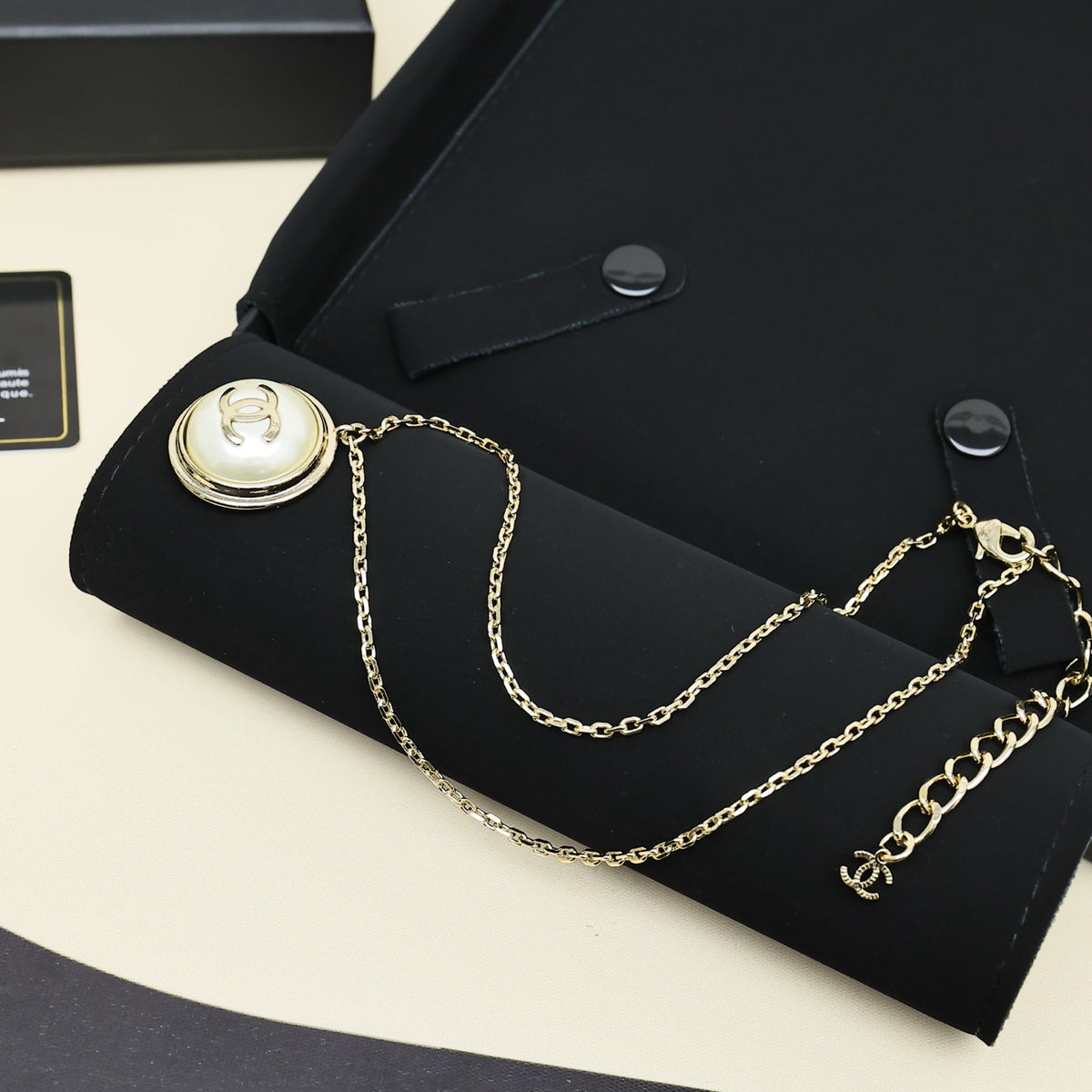 CHANEL Pearl Double-C Vintage Pendant Necklace