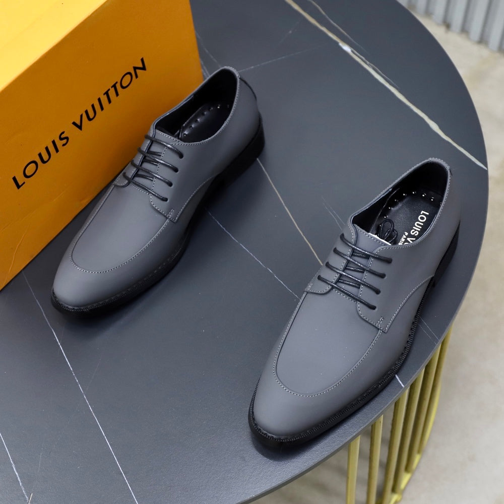 Louis Vuitton Men's Loafers - Style 427373