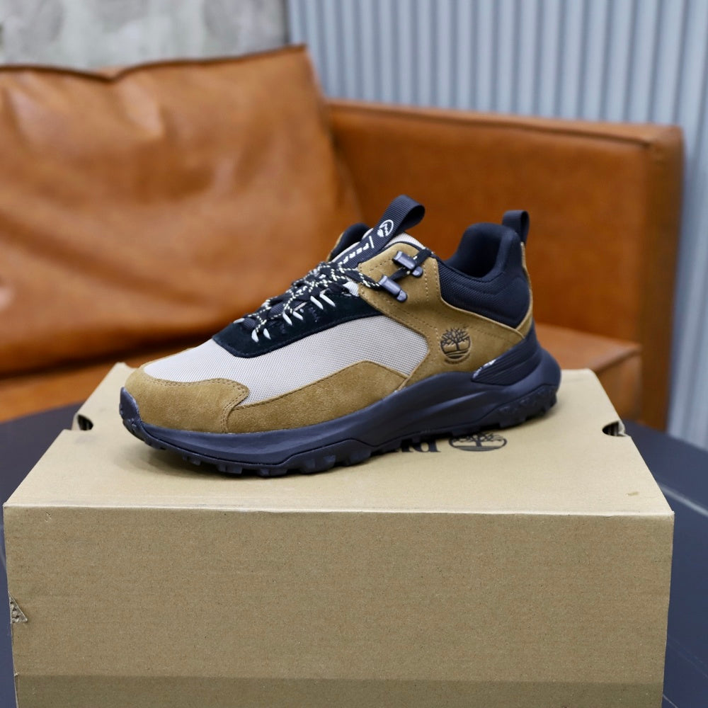 Designer Men's Sneakers - Style 427021