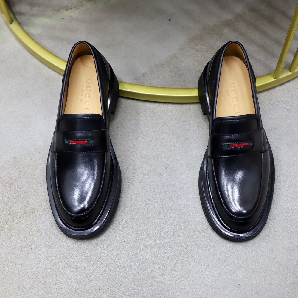 Gucci Men's Loafers - Style 427134