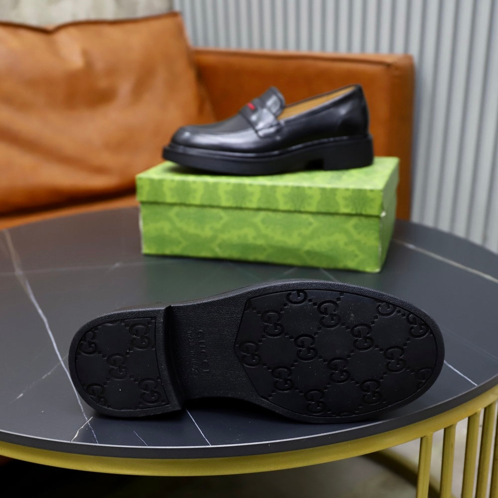 Gucci Men's Loafers - Style 427134