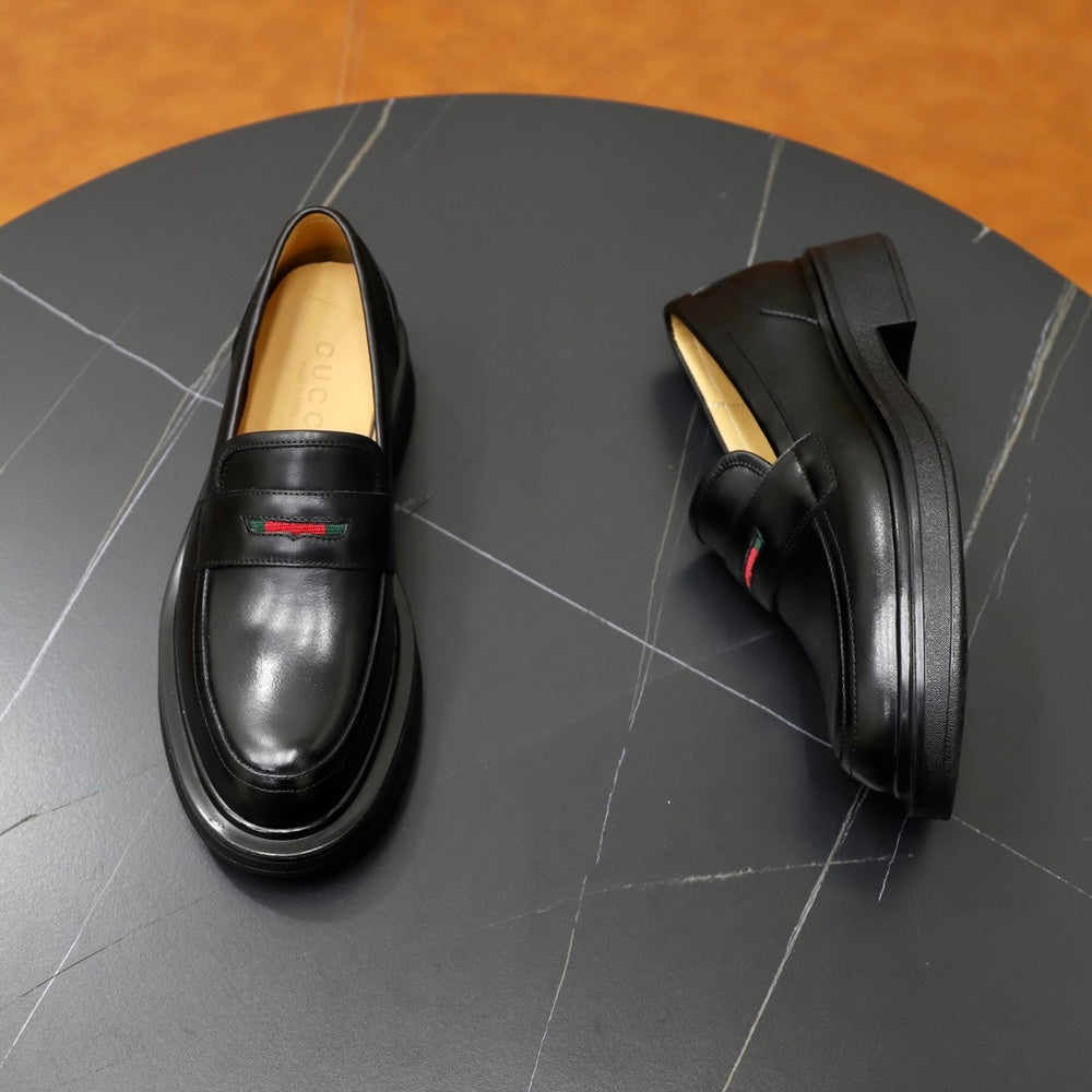 Gucci Men's Loafers - Style 427134