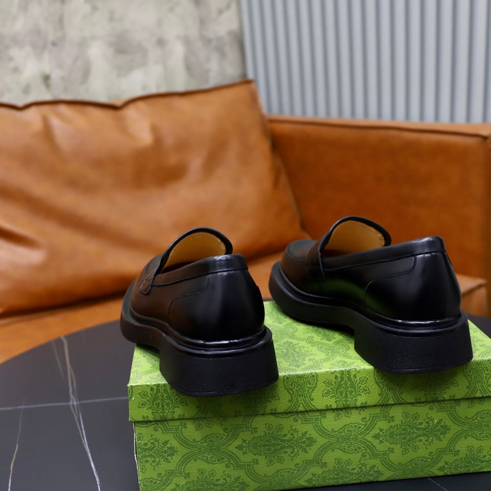 Gucci Men's Loafers - Style 427134