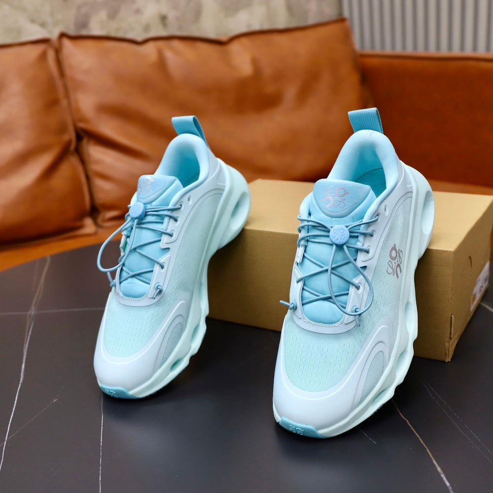 Designer Unisex Sneakers - Style 427231