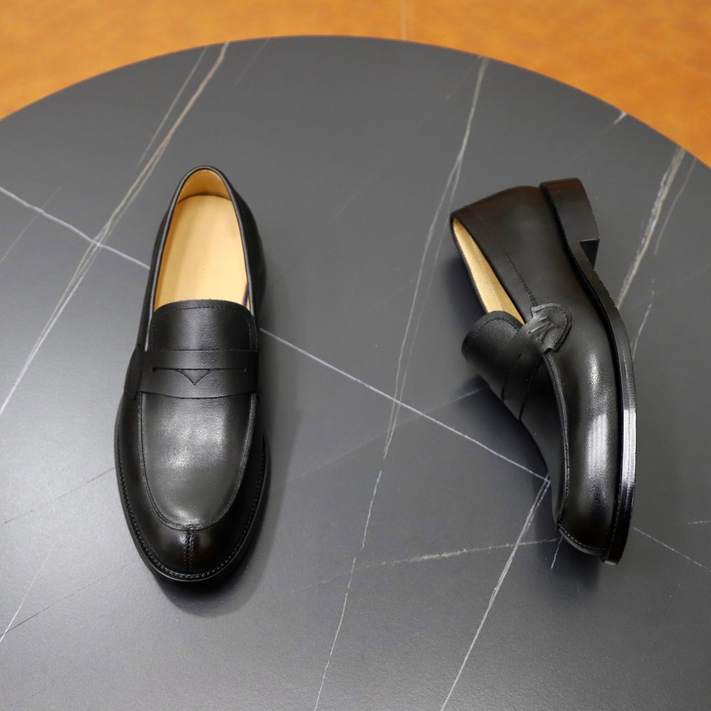 Louis Vuitton Men's Loafers - Style 427250