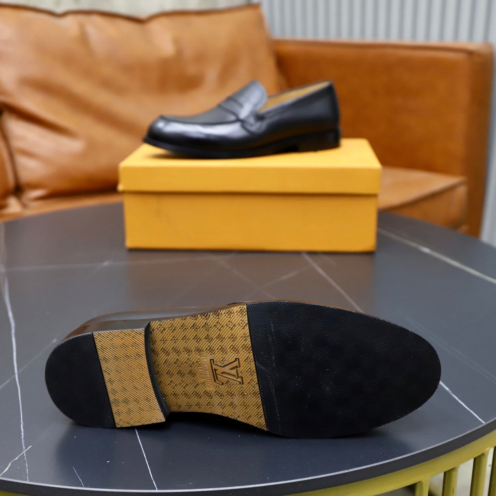 Louis Vuitton Men's Loafers - Style 427250