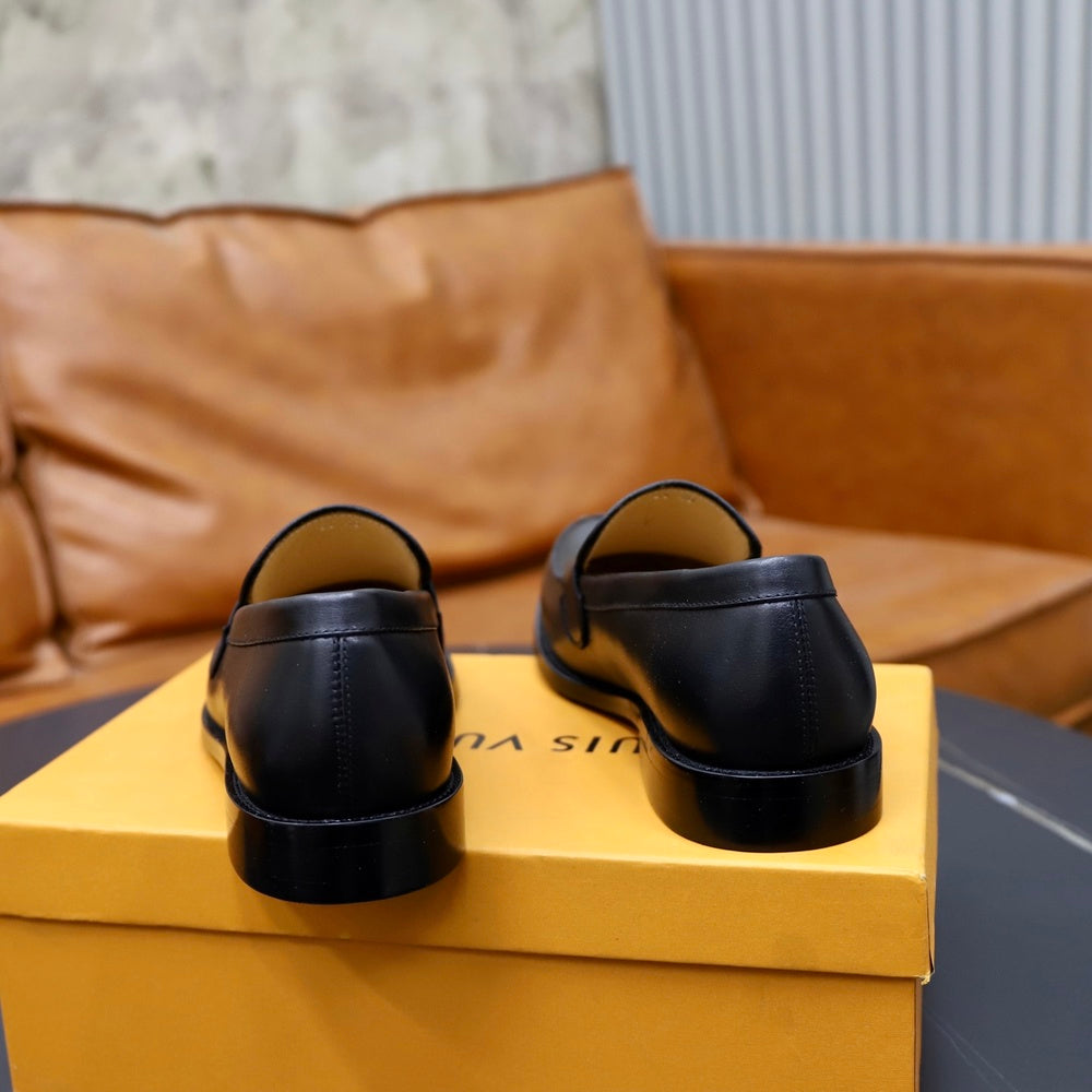 Louis Vuitton Men's Loafers - Style 427250